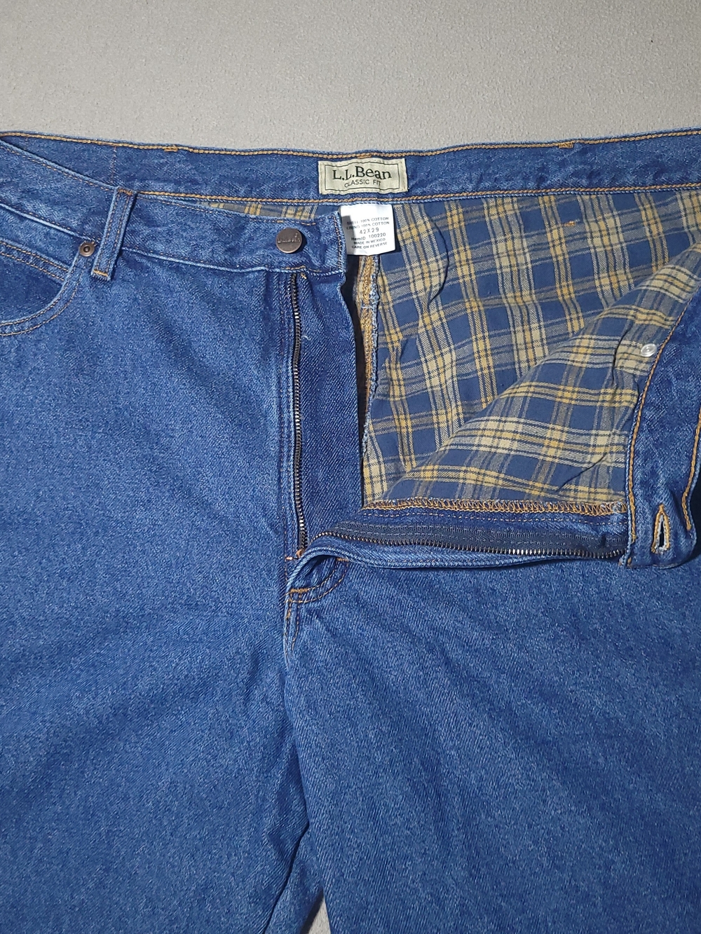L.L. Bean Classic Fit Flannel Lined Men's Jeans NWT 42x29 Stonewash
